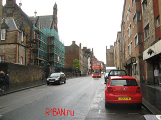 Улица Royal Mile в Эдинбурге